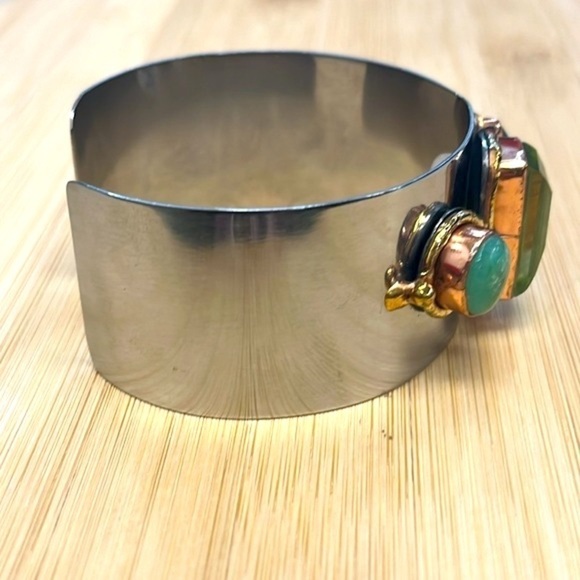 Handmade Silver Tone Adjustable Wide Cuff Bracelet Green Gemstone Embellished - Picture 11 of 16